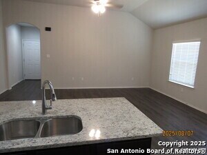 Building Photo - 619 Heathers Wy