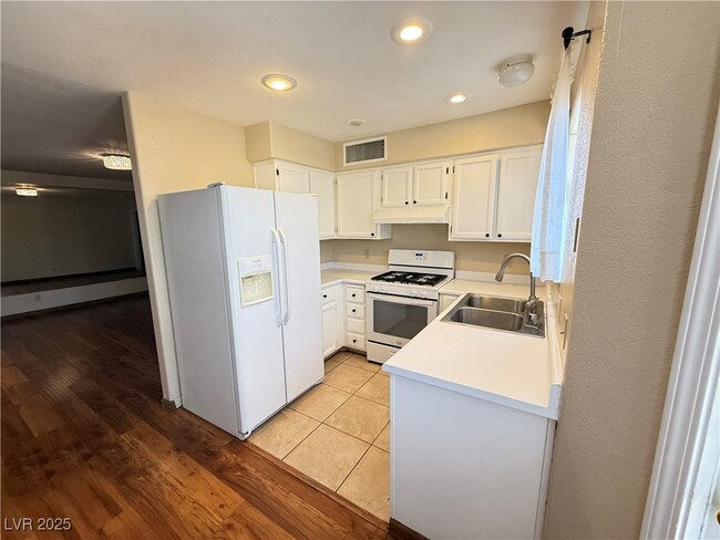 Building Photo - 8004 Celestial Ave