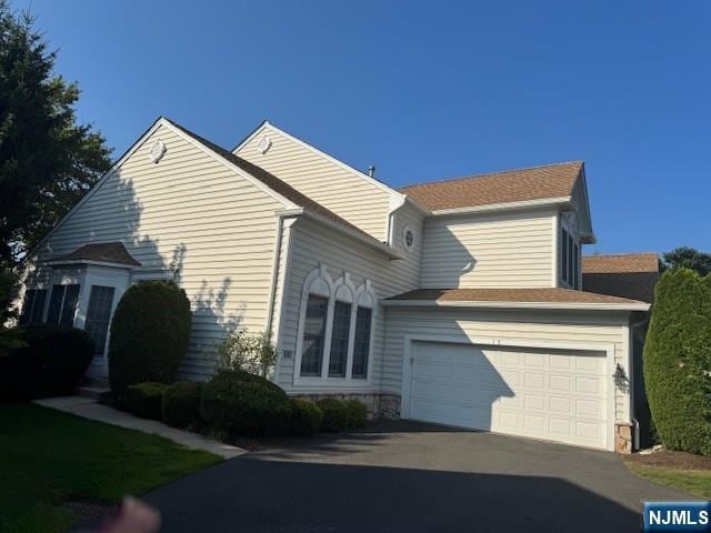 Building Photo - 17 Scarlet Oak Ln