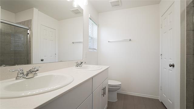 Building Photo - 2043 Pleasant Knoll Cir