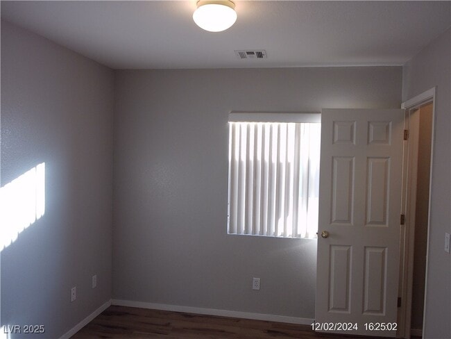 Building Photo - 7560 Mission Palm St