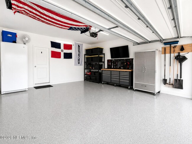 Building Photo - 9797 Giada Dr
