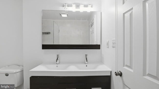 Building Photo - 1703 Tioga Rd