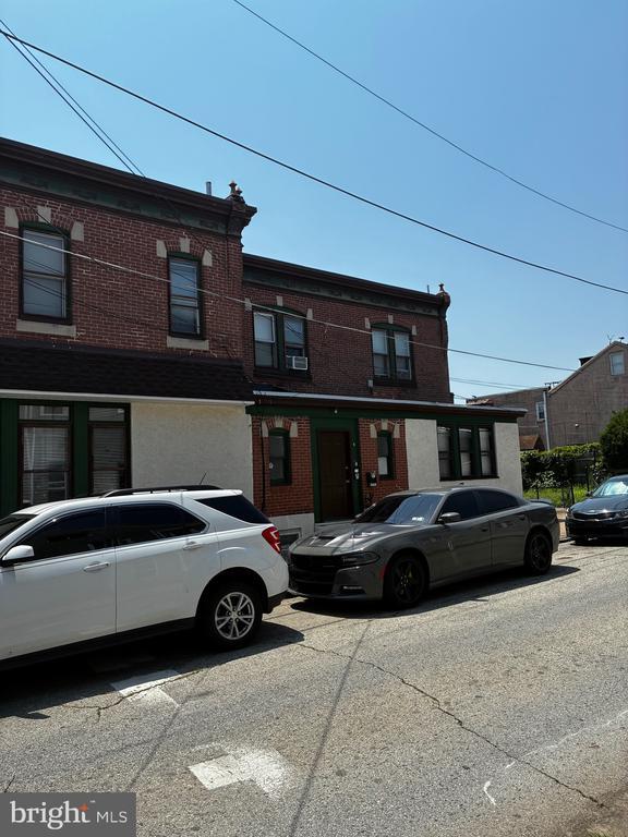 Building Photo - 2728 Ash St