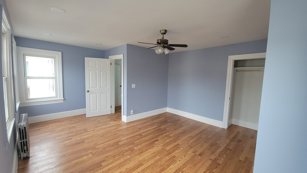 Livingroom - 222 Snyder St