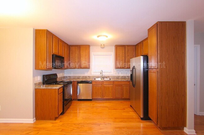 Building Photo - 3215 Polite Ln