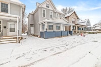 Building Photo - 2345 N Kenwood Ave