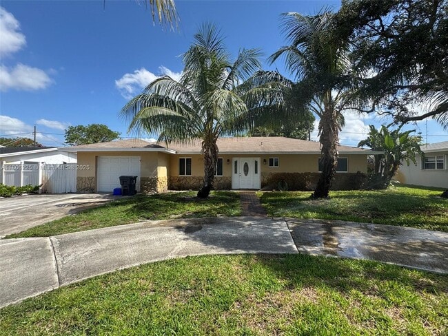 Primary Photo - 2731 Cambridge Rd