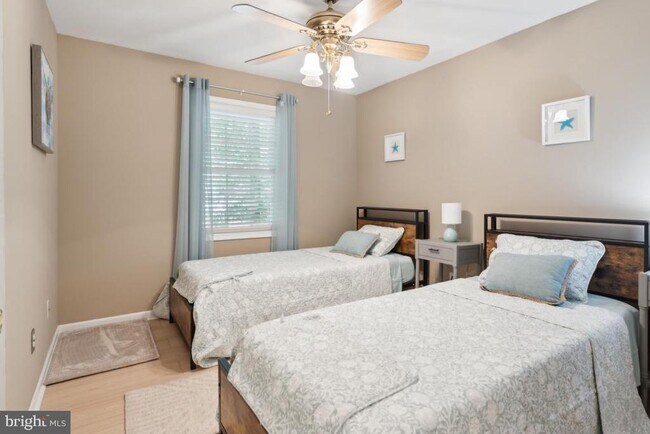 Building Photo - 340 12th St