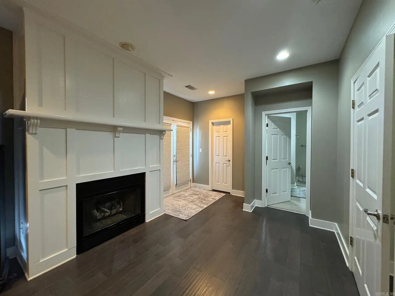 Building Photo - 3124 Kavanaugh Blvd
