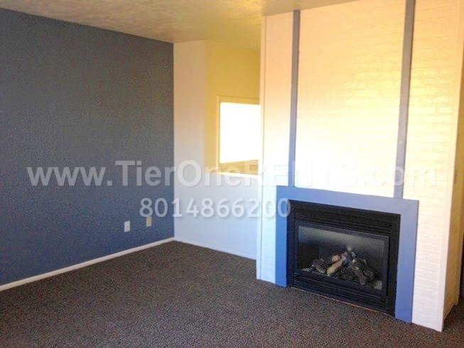 Building Photo - NO DEPOSIT option available for qualified renters!