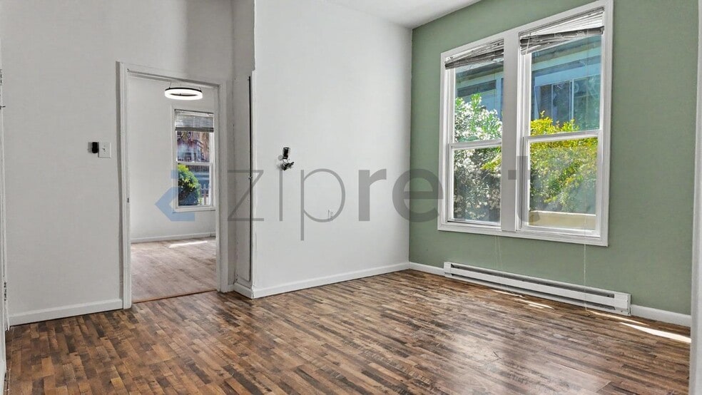 Building Photo - Unit Apt 1