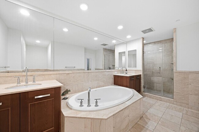 Building Photo - 8100 River Rd