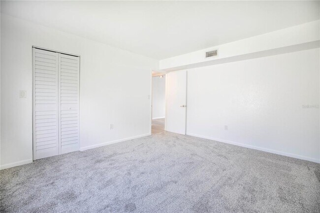 Building Photo - 8630 Blind Pass Rd