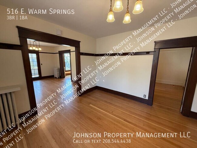 Building Photo - 516 E Warm Springs Ave