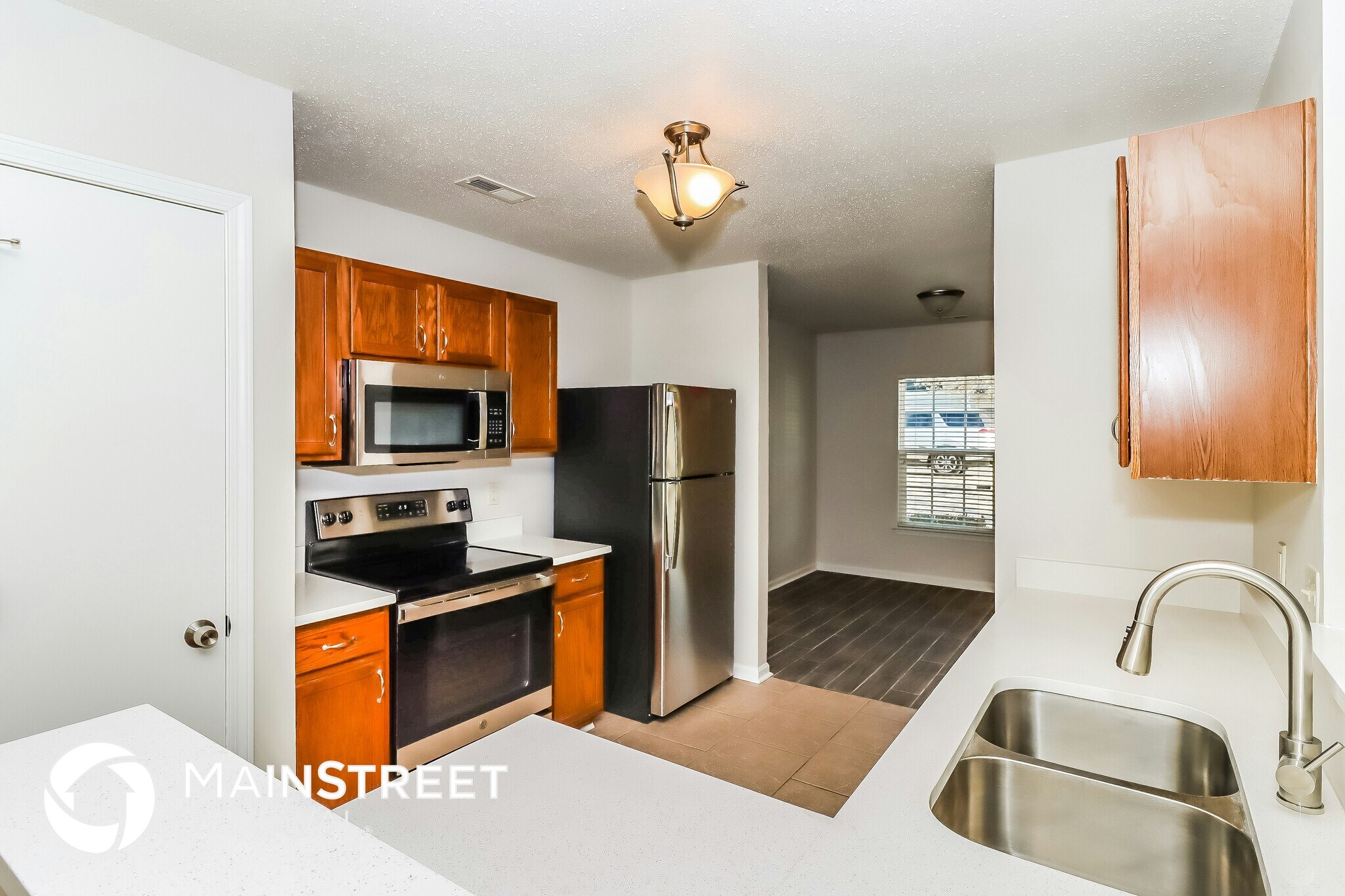 Building Photo - 2032 Pimpernel Rd