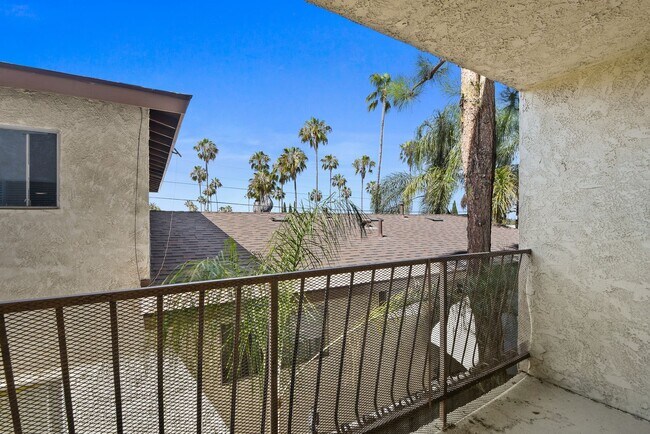 Building Photo - Cabrillo Ave