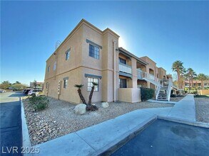 Building Photo - LIMITED TIME MOVE IN SPECIAL  WITH THIS COZY 1 BEDROOM TOP FLOOR CONDO