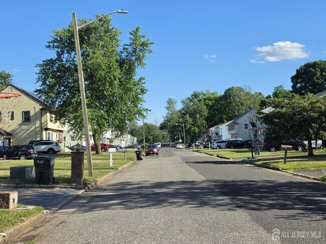 Building Photo - 405 Frederick Ave