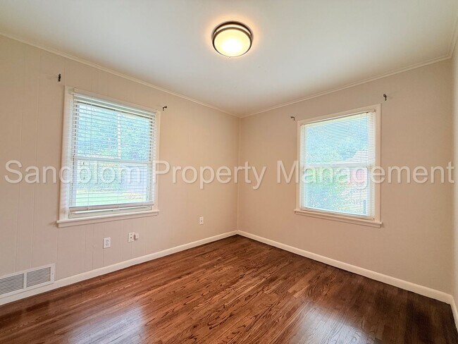 Building Photo - For Lease | Midtown Tulsa | Available Now!