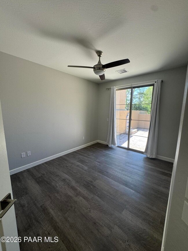 Building Photo - 1237 Crown Ridge Dr