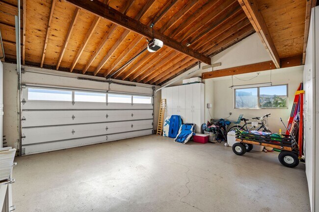 Building Photo - Mandalay Shores Beach| Home on Mandalay Be...