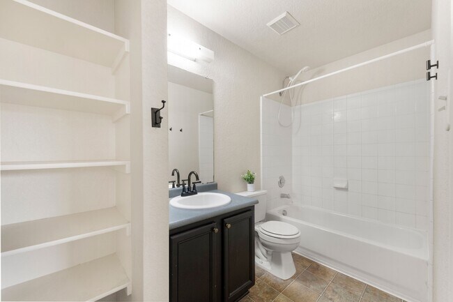 Building Photo - 10034 Southern Sun