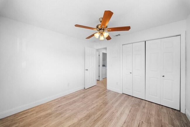 Building Photo - 13401-13407 Pine Needle Ln