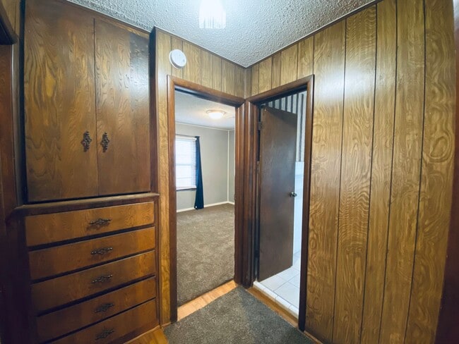 Building Photo - Cute Home for rent in OKC