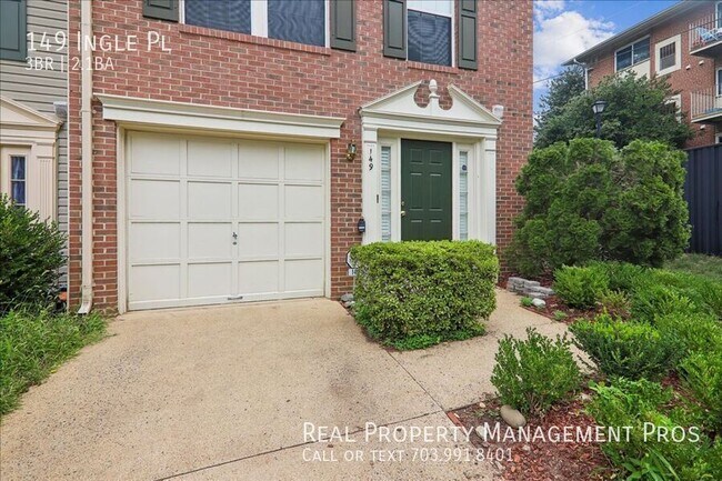 Building Photo - 149 Ingle Pl