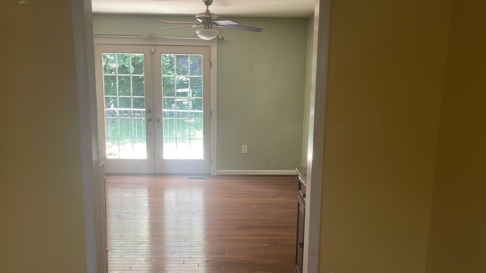 Building Photo - 4311 Hendricks Dr