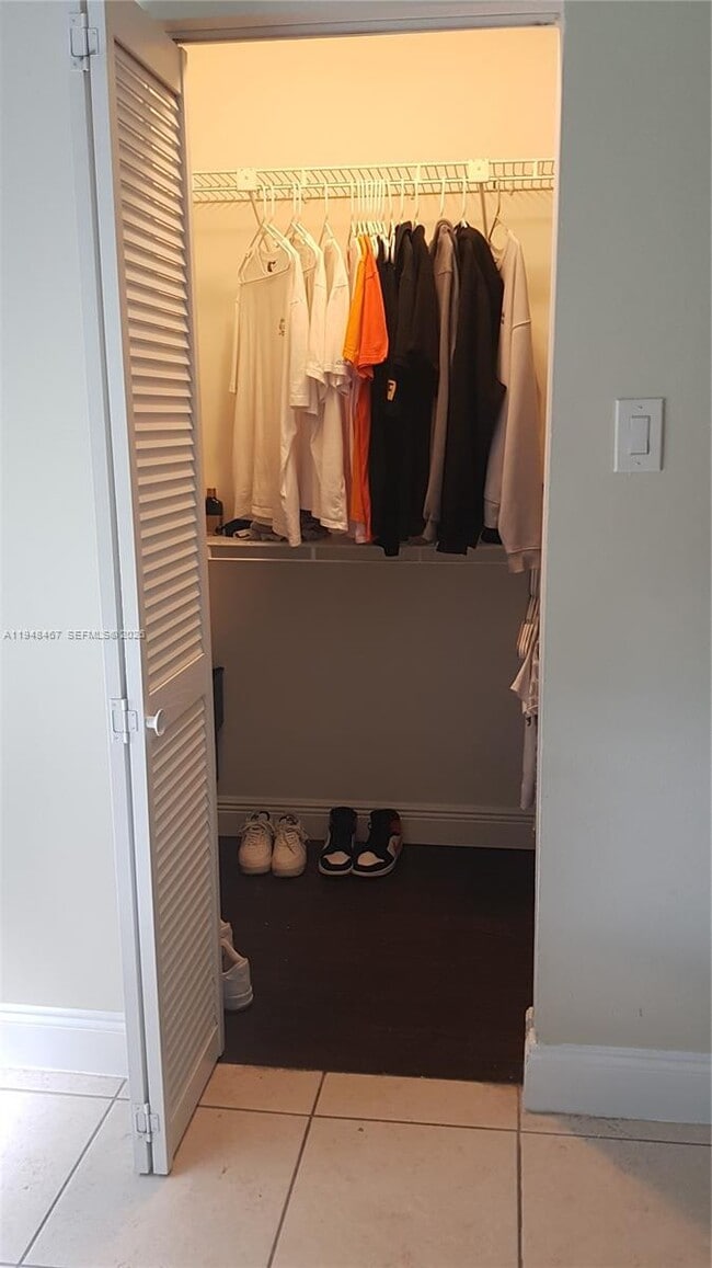 Building Photo - 10520 SW 158th Ct