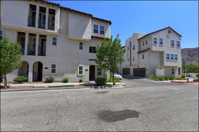 Building Photo - 312 Vin Almoradi Ct