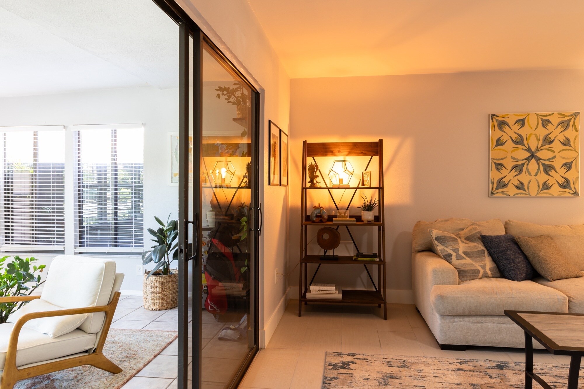 Family Room/Sunroom - 906 Sunridge Dr