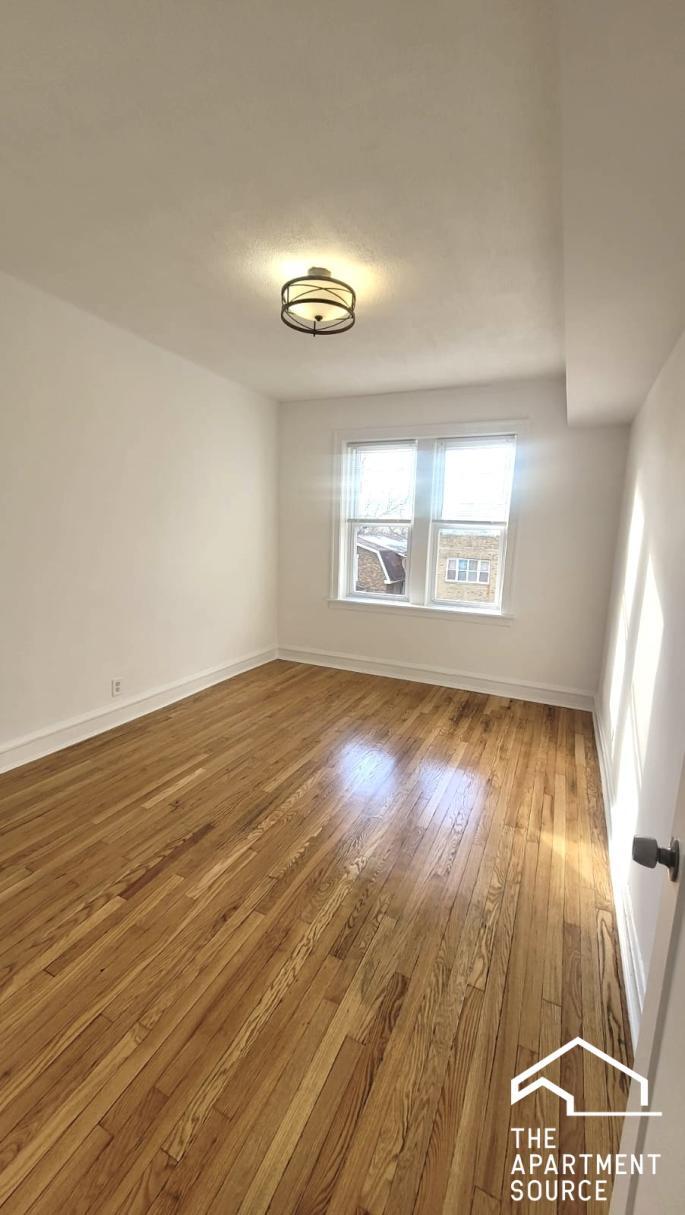 Building Photo - 1107 N Avers Ave