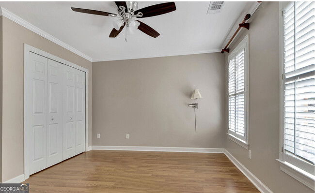 Building Photo - 795 Birkdale Dr