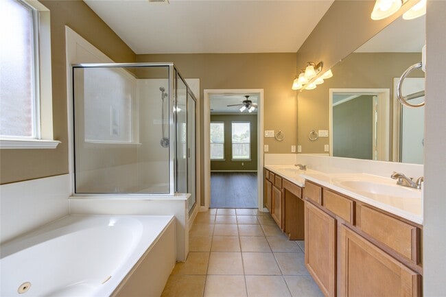Building Photo - 2810 Shadow Canyon Ln