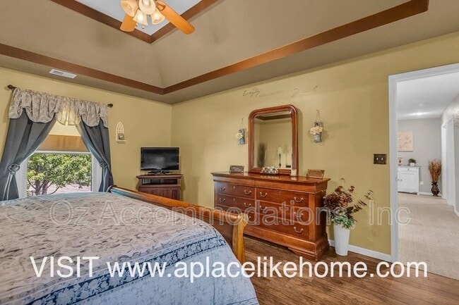 Building Photo - 13961 W 144th Ct