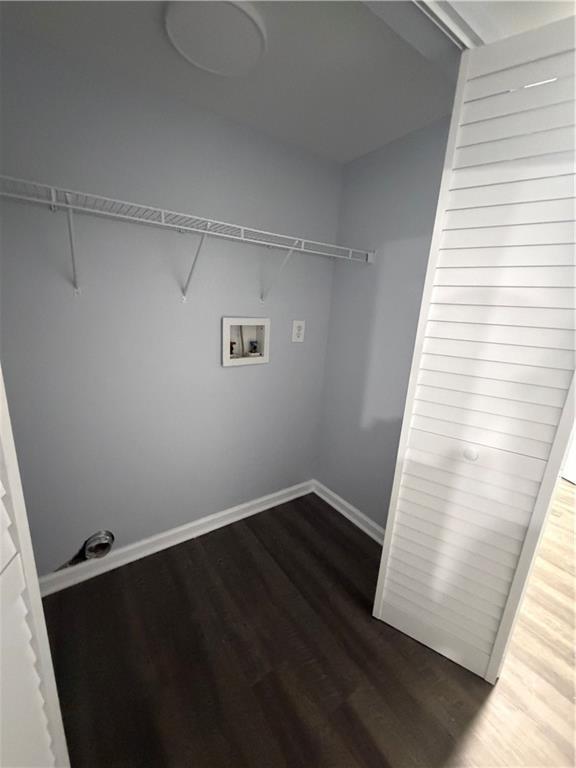 Building Photo - 3336 Camelot Dr NE