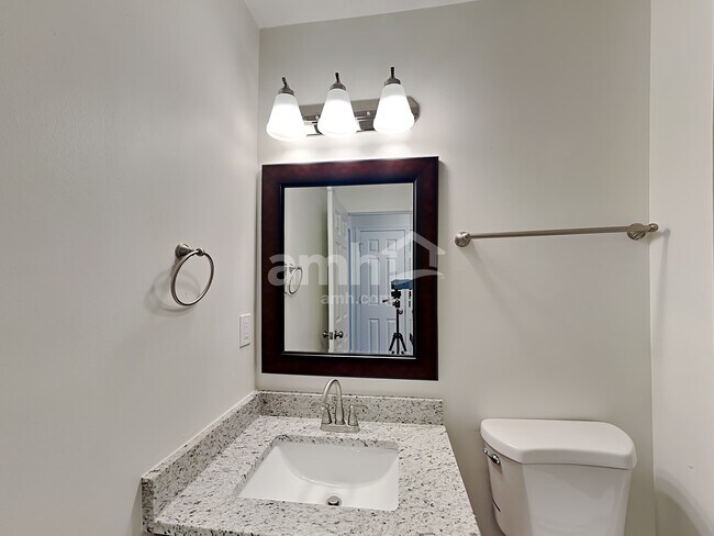 Building Photo - 1531 Mallard Cir E