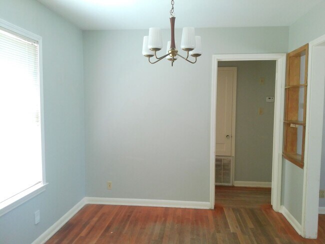 Building Photo - 4526 Franklin Dr