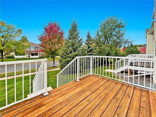 Building Photo - 9500 Declaration Dr