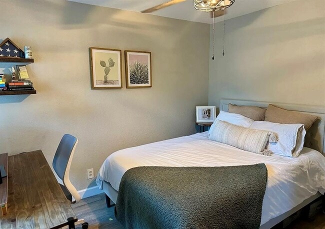 Building Photo - 7309 Broken Arrow Ln