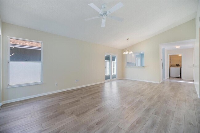 Building Photo - 856 Chatham Dr