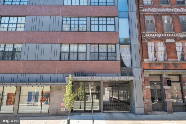 Building Photo - 108 Arch St