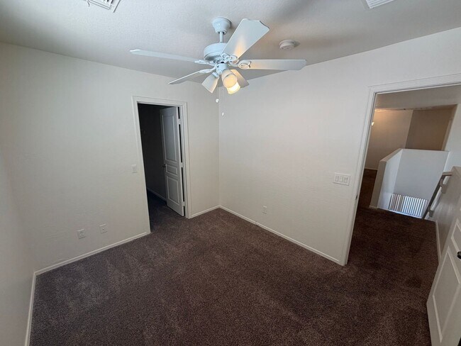 Building Photo - 6631 S 18th Ln
