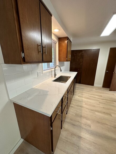 Building Photo - 735 E 43rd Ave