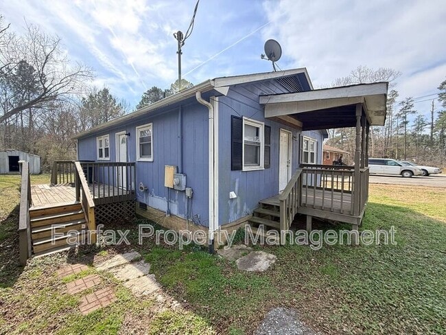 Building Photo - 3221 Dearborn Dr