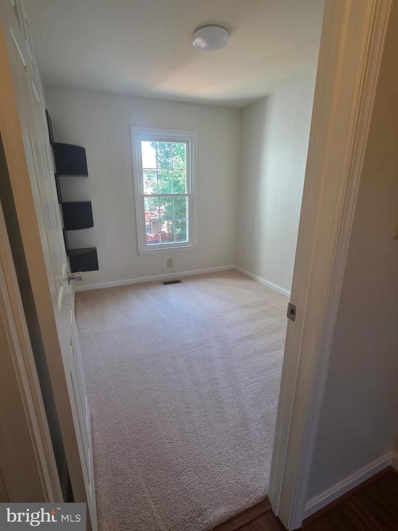 Building Photo - 7766 Black Horse Ct