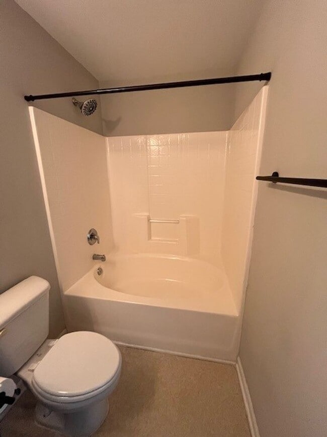 Building Photo - Welcome to this well-appointed 3-bedroom, 2-bath home in Leland, NC